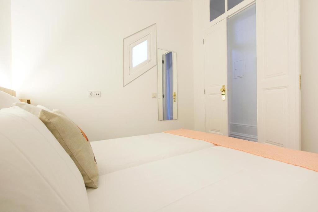 Pretty Clerigos 132 Apartment Porto Exterior photo